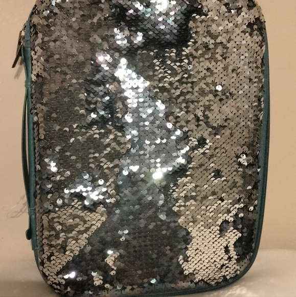 Ulta Beauty Make up Kit - Picture 1 of 3